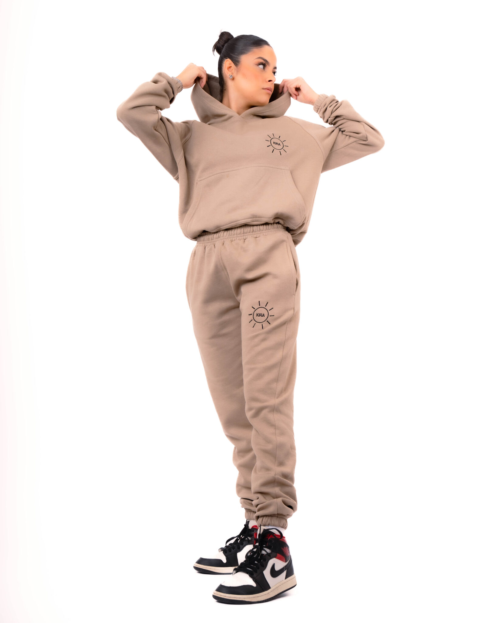 KIRA SHOP-7